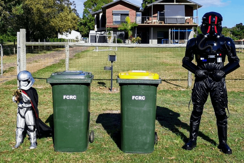 Costume-Themed Bin Outings