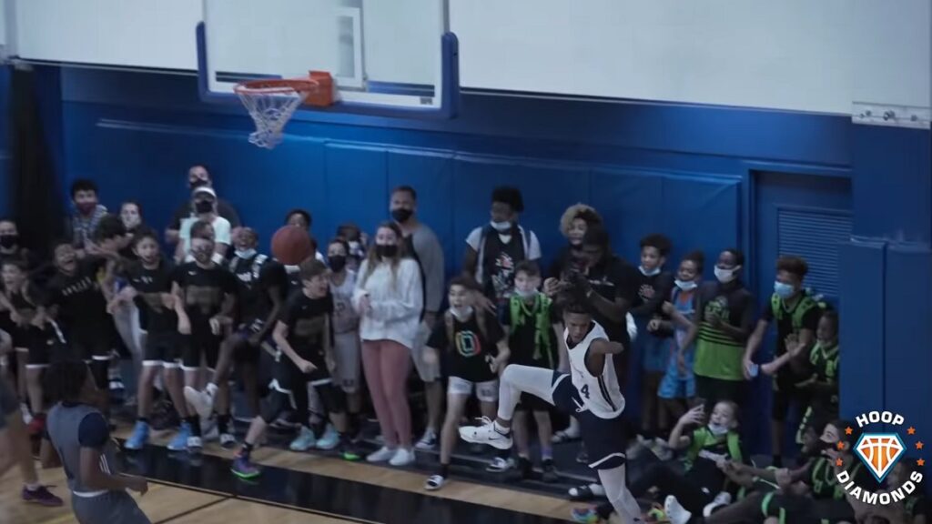 Teen with One Arm Wows the World with his Basketball Talent