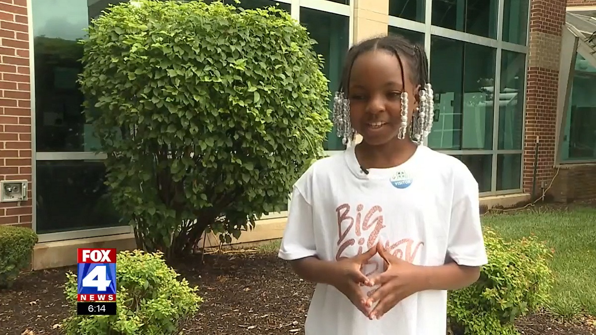 9-year-old delivers her baby sister