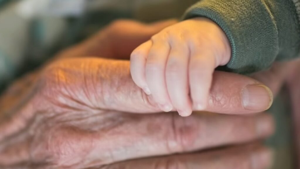 grandpa has beautiful bond with grandkids